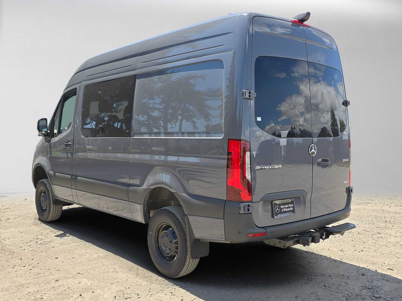 2026 Mercedes-Benz Sprinter 2500 Standard Roof I4 Diesel HO 144 AWD