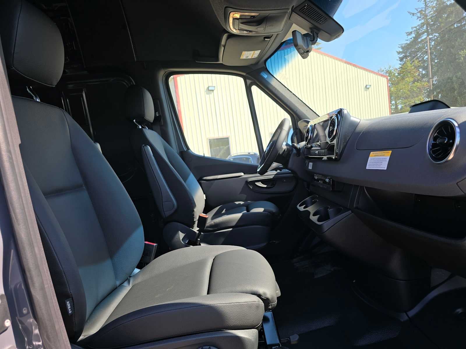 2026 Mercedes-Benz Sprinter Crew 2500 Standard Roof I4 Diesel HO 144 AWD