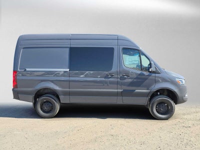 2026 Mercedes-Benz Sprinter Crew 2500 Standard Roof I4 Diesel HO 144 AWD