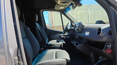 2026 Mercedes-Benz Sprinter 2500 Standard Roof I4 Diesel HO 144 AWD