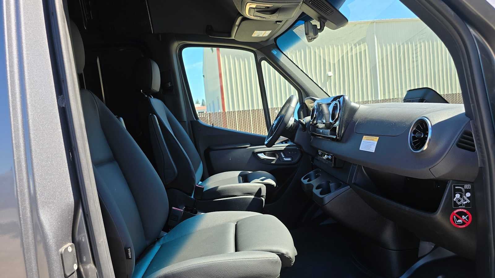 2026 Mercedes-Benz Sprinter 2500 Standard Roof I4 Diesel HO 144 AWD