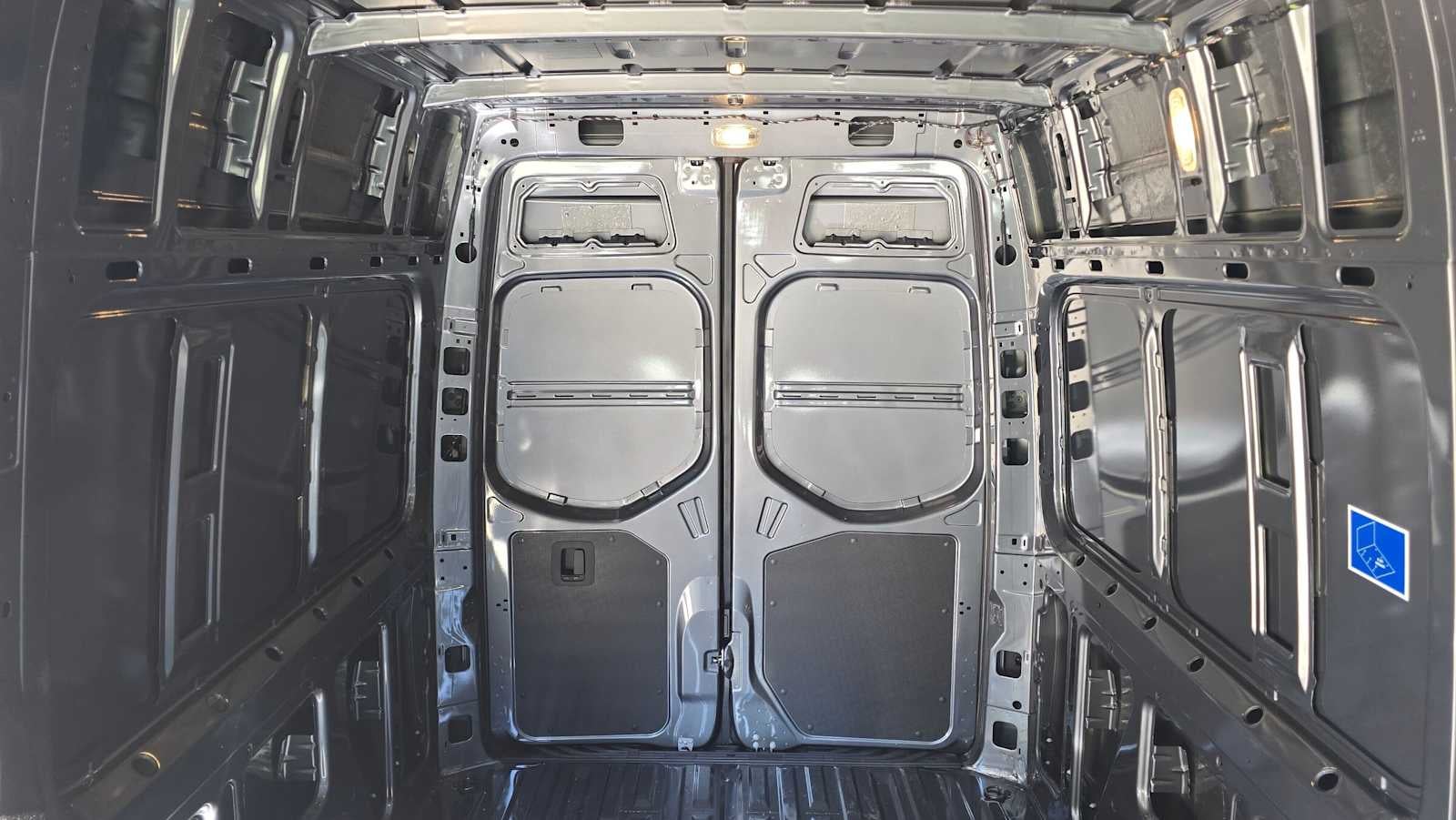 2026 Mercedes-Benz Sprinter 2500 Standard Roof I4 Diesel HO 144 AWD