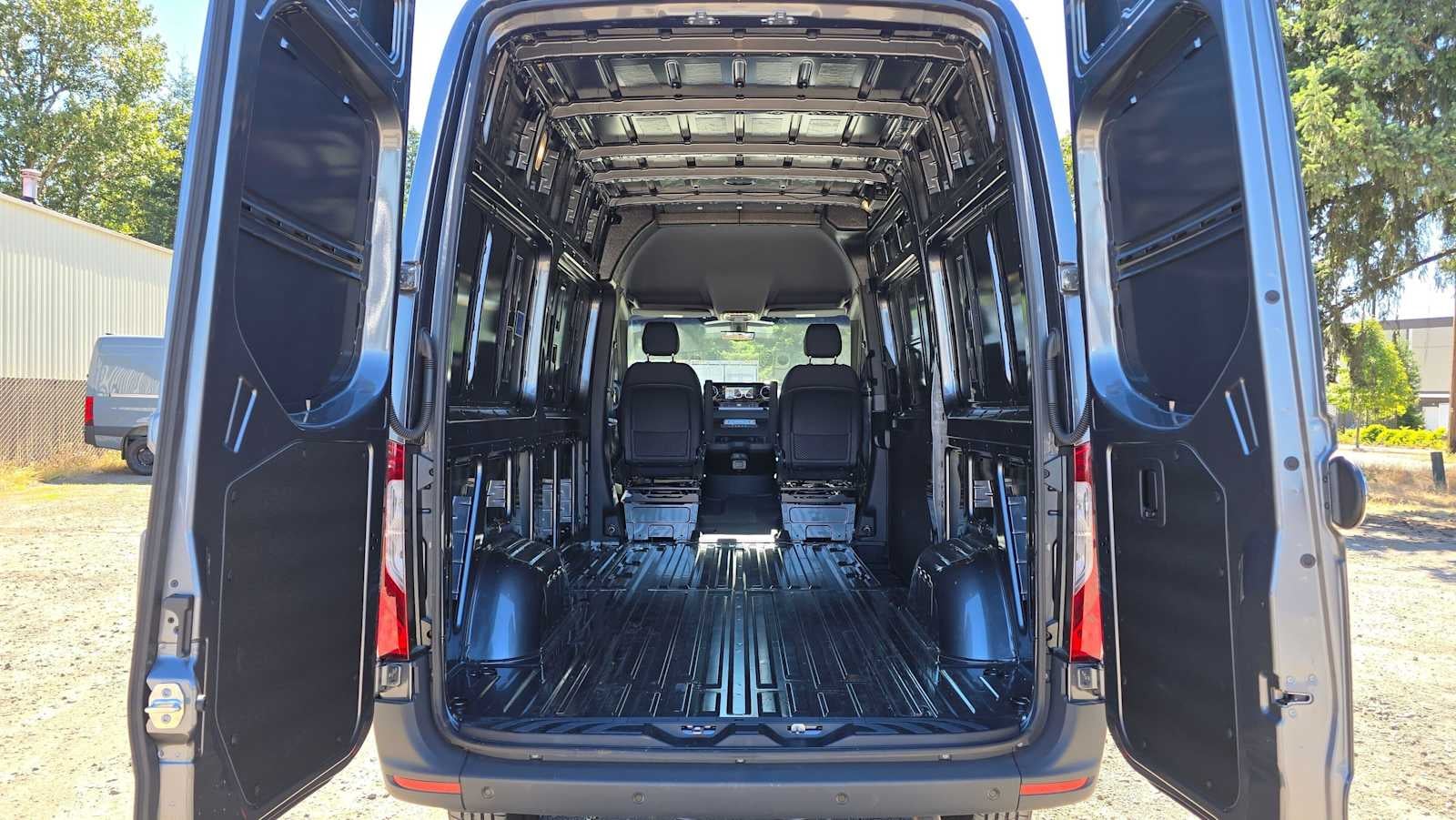 2026 Mercedes-Benz Sprinter 2500 Standard Roof I4 Diesel HO 144 AWD