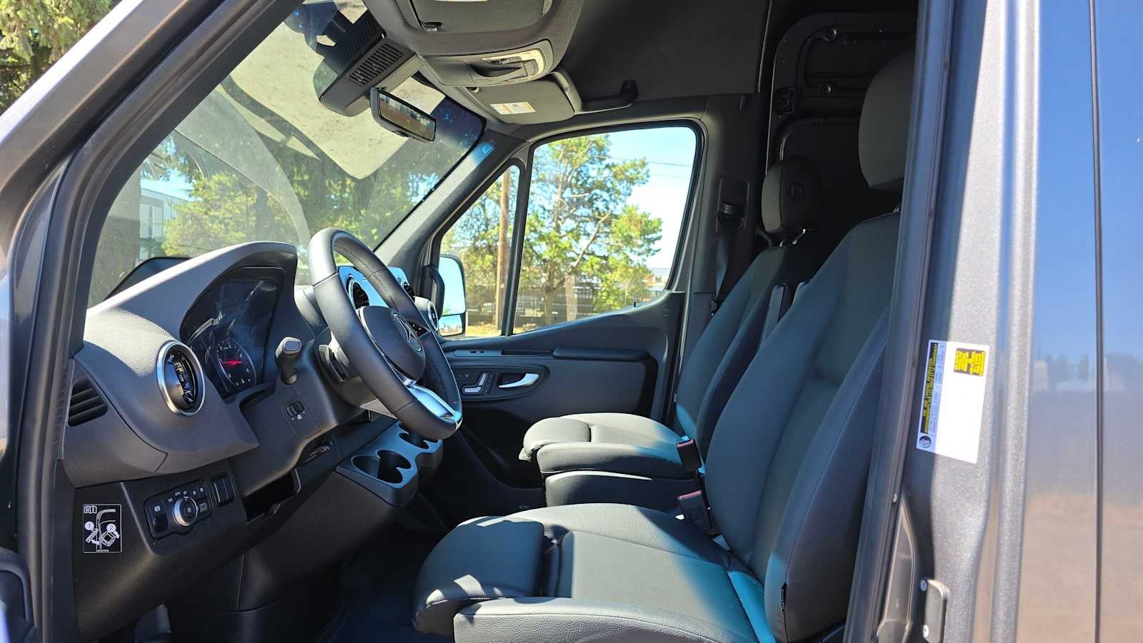 2026 Mercedes-Benz Sprinter 2500 Standard Roof I4 Diesel HO 144 AWD