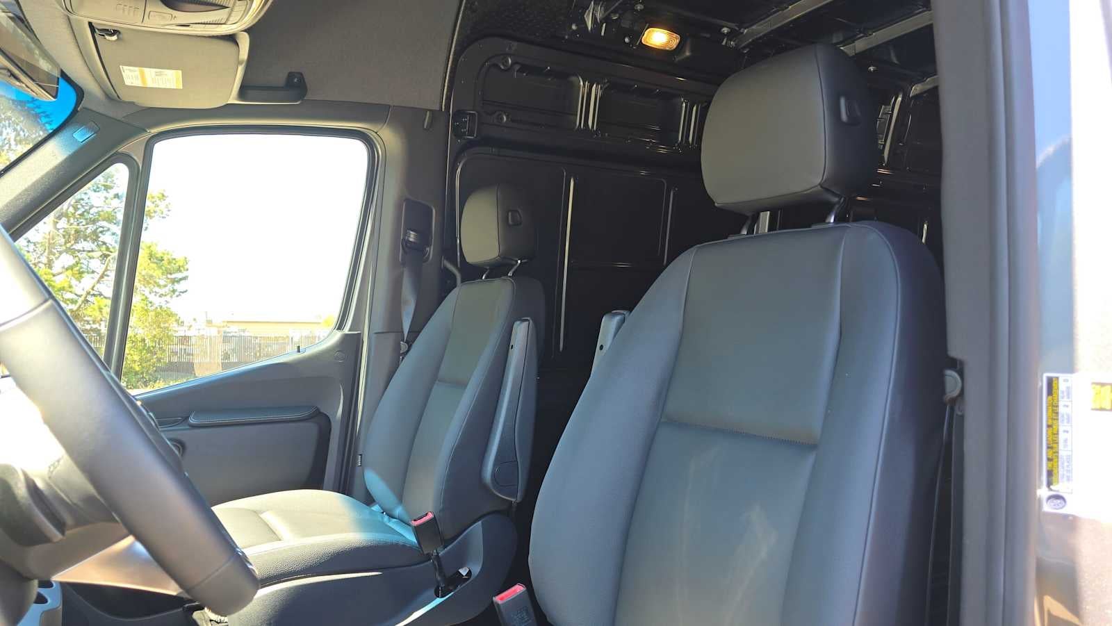 2026 Mercedes-Benz Sprinter 2500 Standard Roof I4 Diesel HO 144 AWD