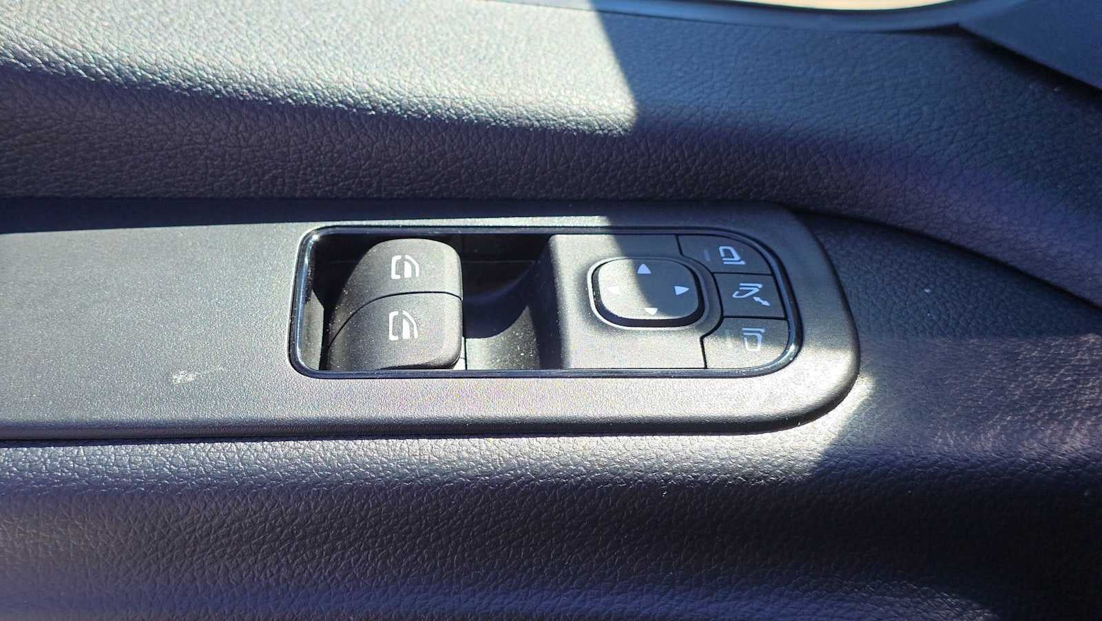 2026 Mercedes-Benz Sprinter 2500 Standard Roof I4 Diesel HO 144 AWD