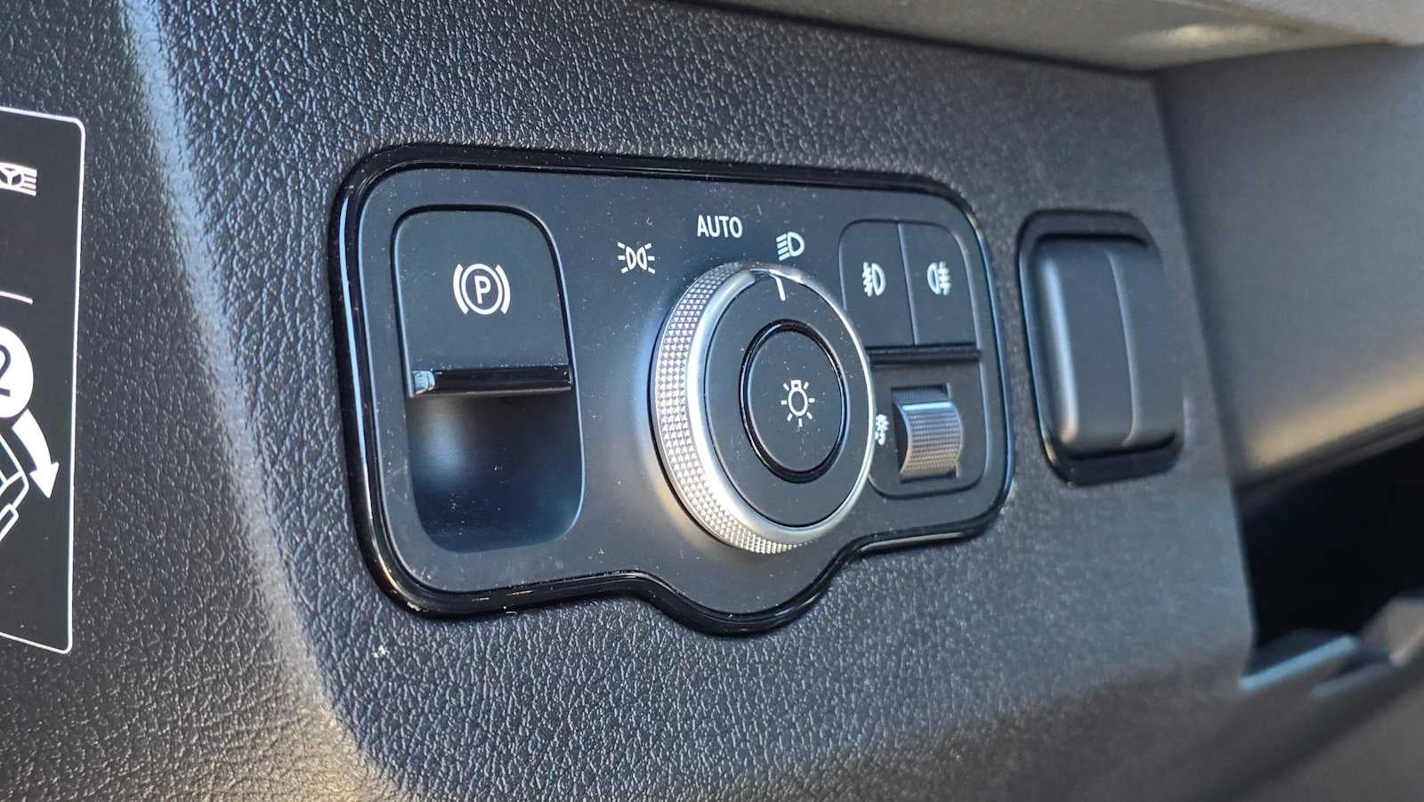 2026 Mercedes-Benz Sprinter 2500 Standard Roof I4 Diesel HO 144 AWD