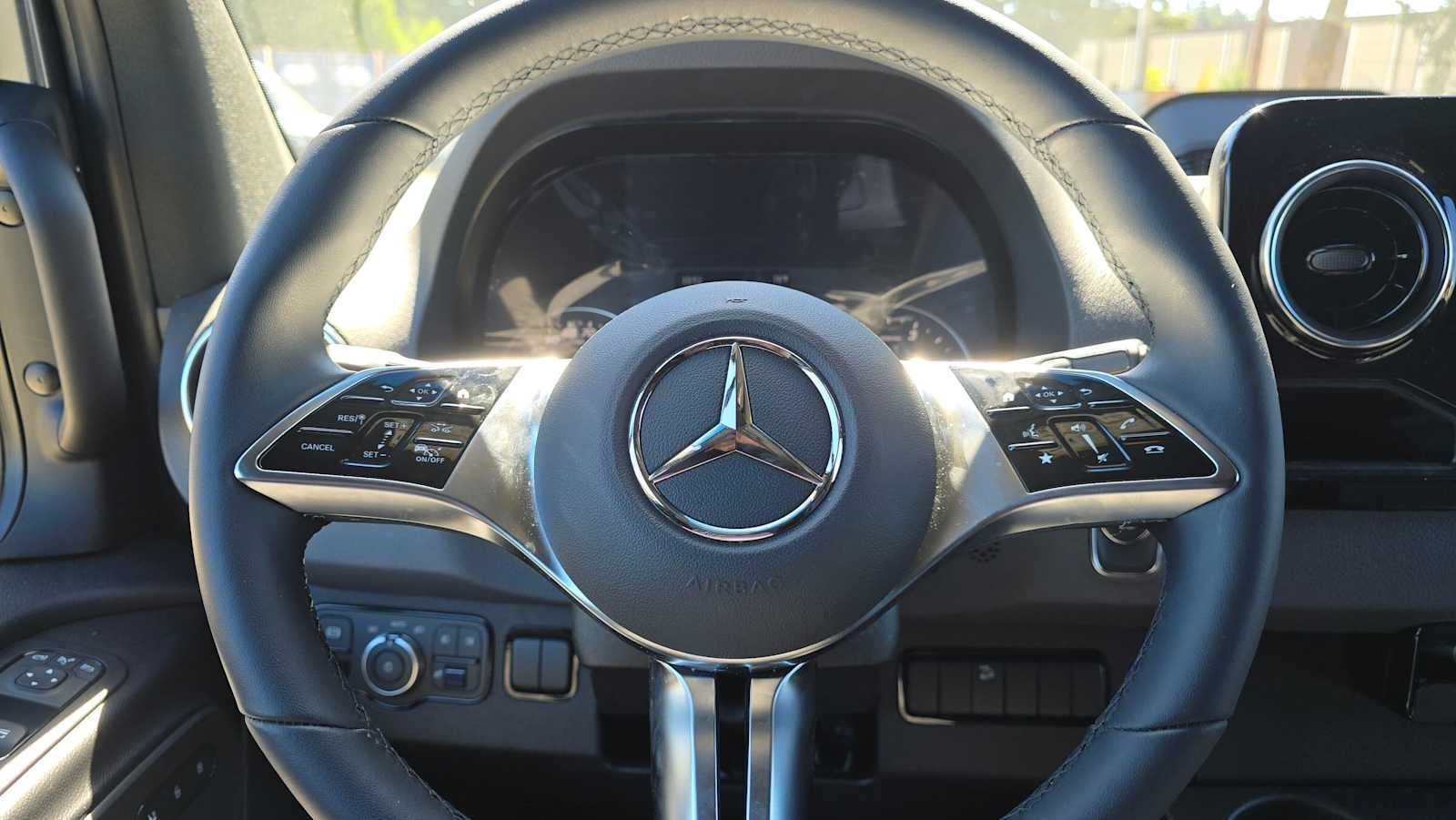 2026 Mercedes-Benz Sprinter 2500 Standard Roof I4 Diesel HO 144 AWD