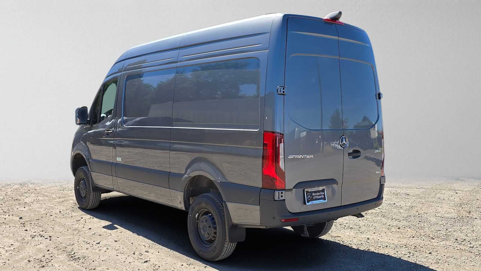 2026 Mercedes-Benz Sprinter 2500 Standard Roof I4 Diesel HO 144 AWD