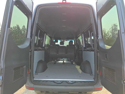 2026 Mercedes-Benz Sprinter 2500 Standard Roof I4 Diesel HO 144 AWD