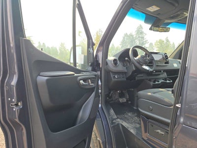 2026 Mercedes-Benz Sprinter 2500 Standard Roof I4 Diesel HO 144 AWD