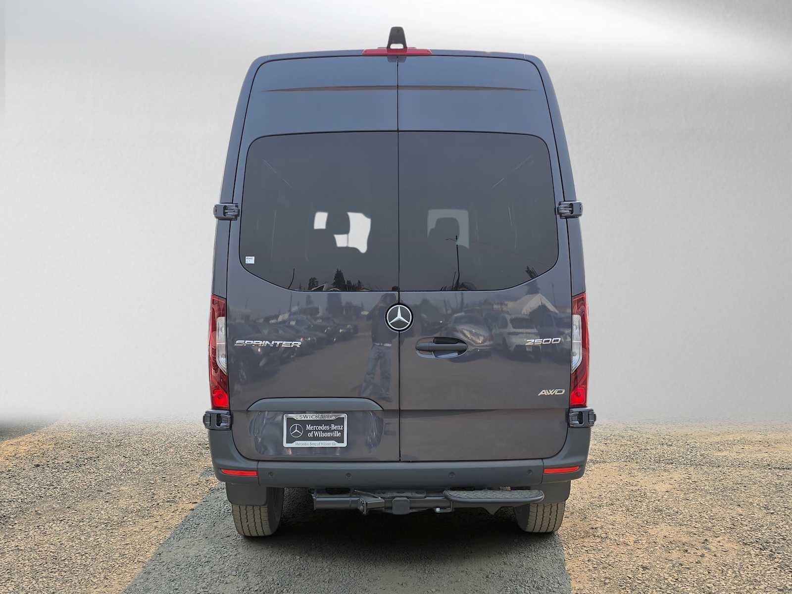 2026 Mercedes-Benz Sprinter 2500 Standard Roof I4 Diesel HO 144 AWD