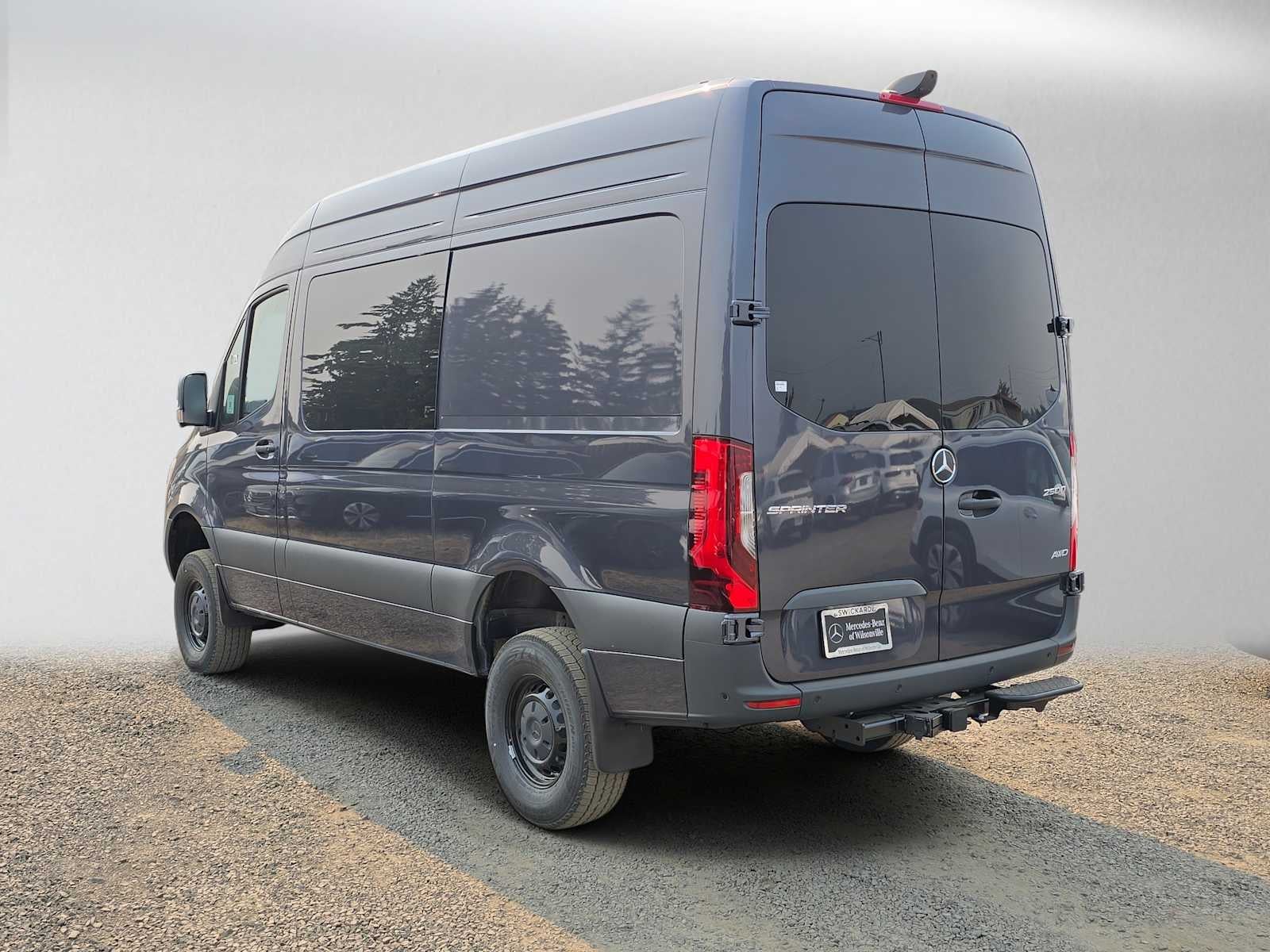 2026 Mercedes-Benz Sprinter 2500 Standard Roof I4 Diesel HO 144 AWD