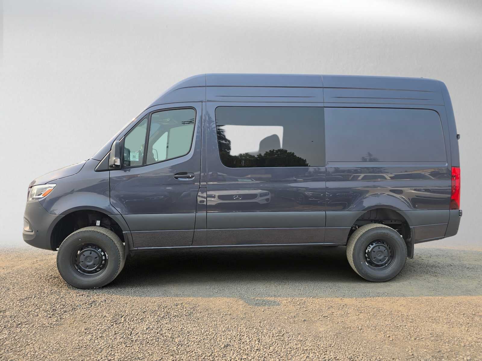 2026 Mercedes-Benz Sprinter 2500 Standard Roof I4 Diesel HO 144 AWD