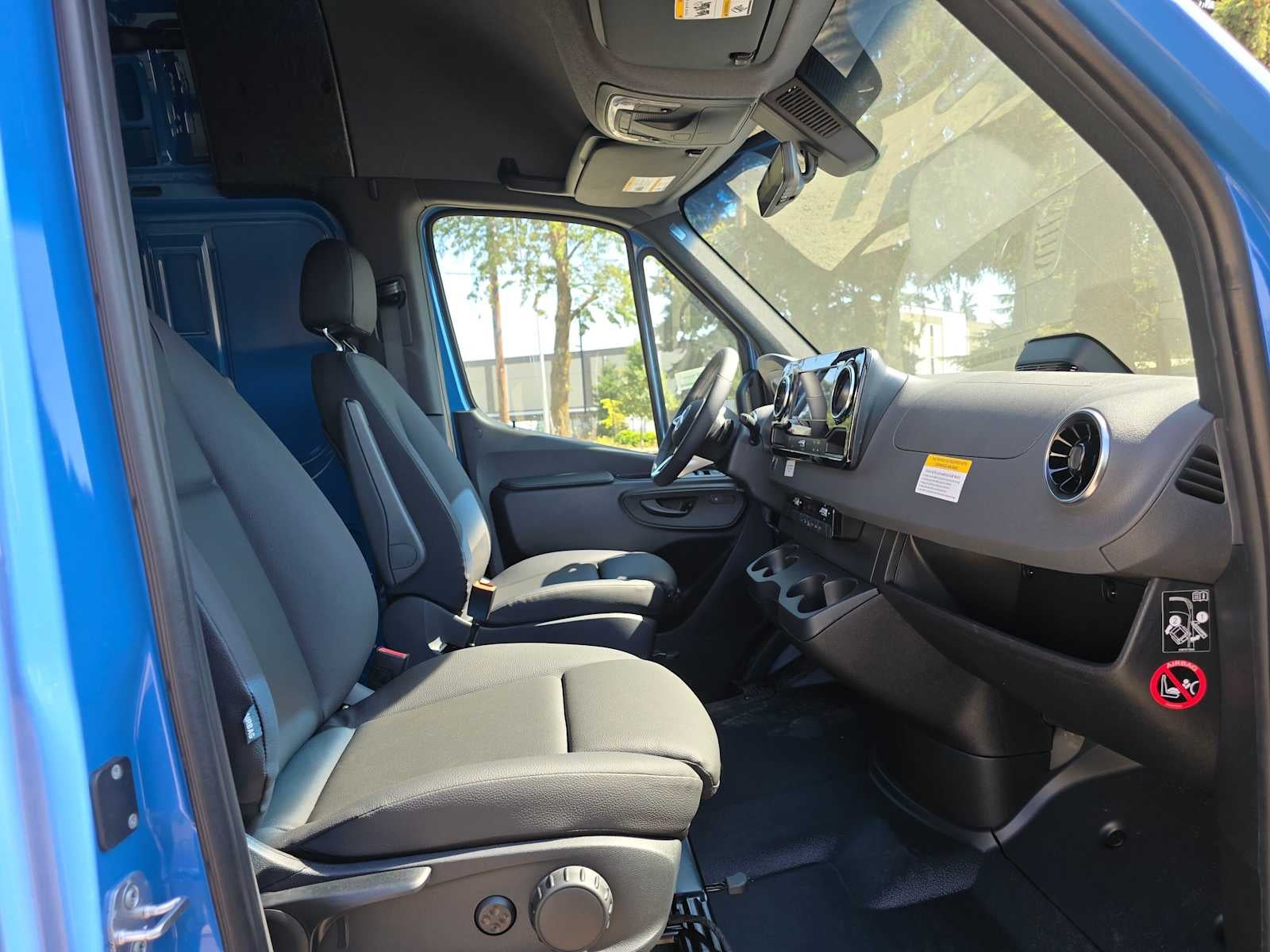 2026 Mercedes-Benz Sprinter 2500 Standard Roof I4 Diesel HO 144 AWD