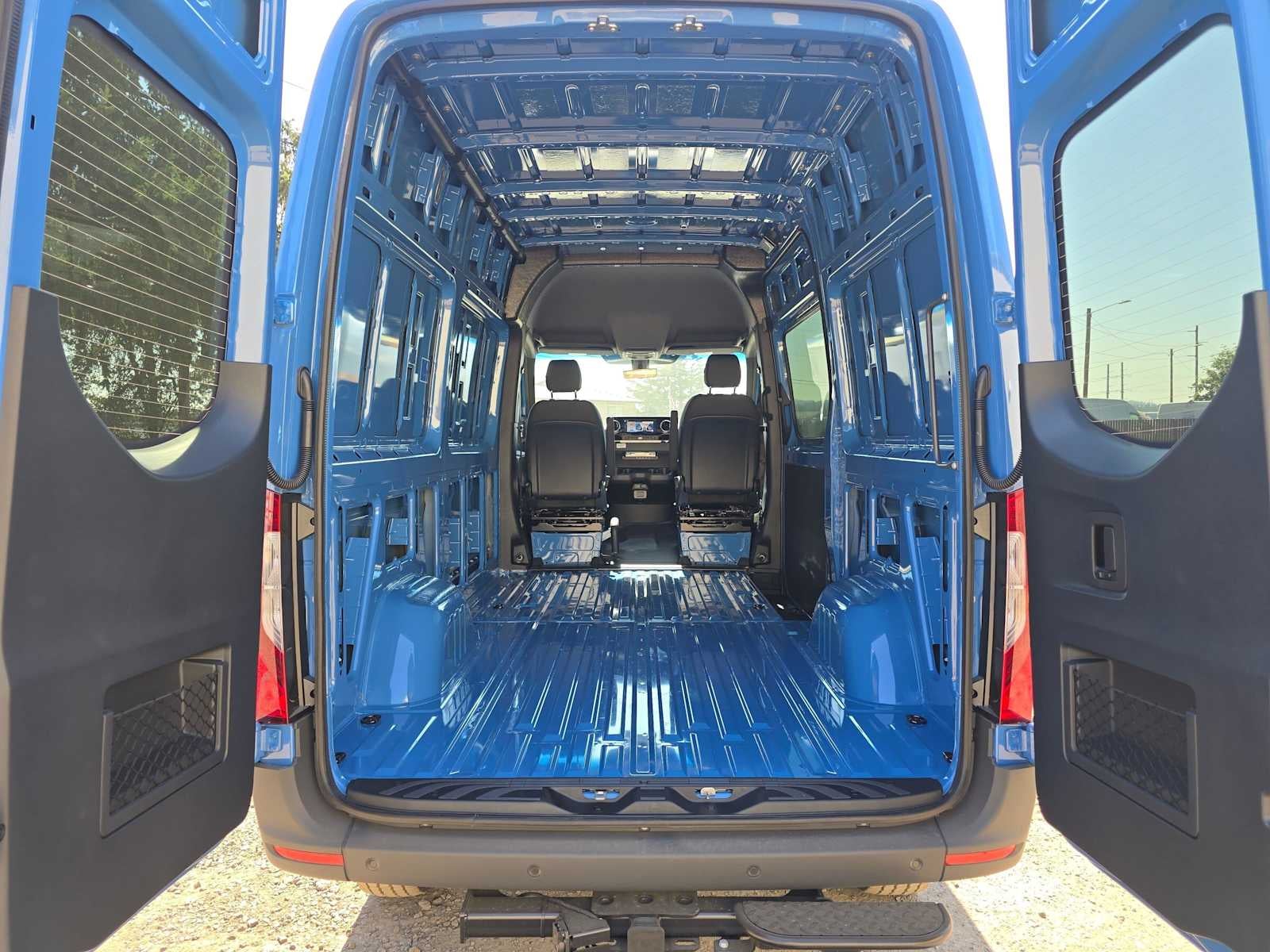 2026 Mercedes-Benz Sprinter 2500 Standard Roof I4 Diesel HO 144 AWD