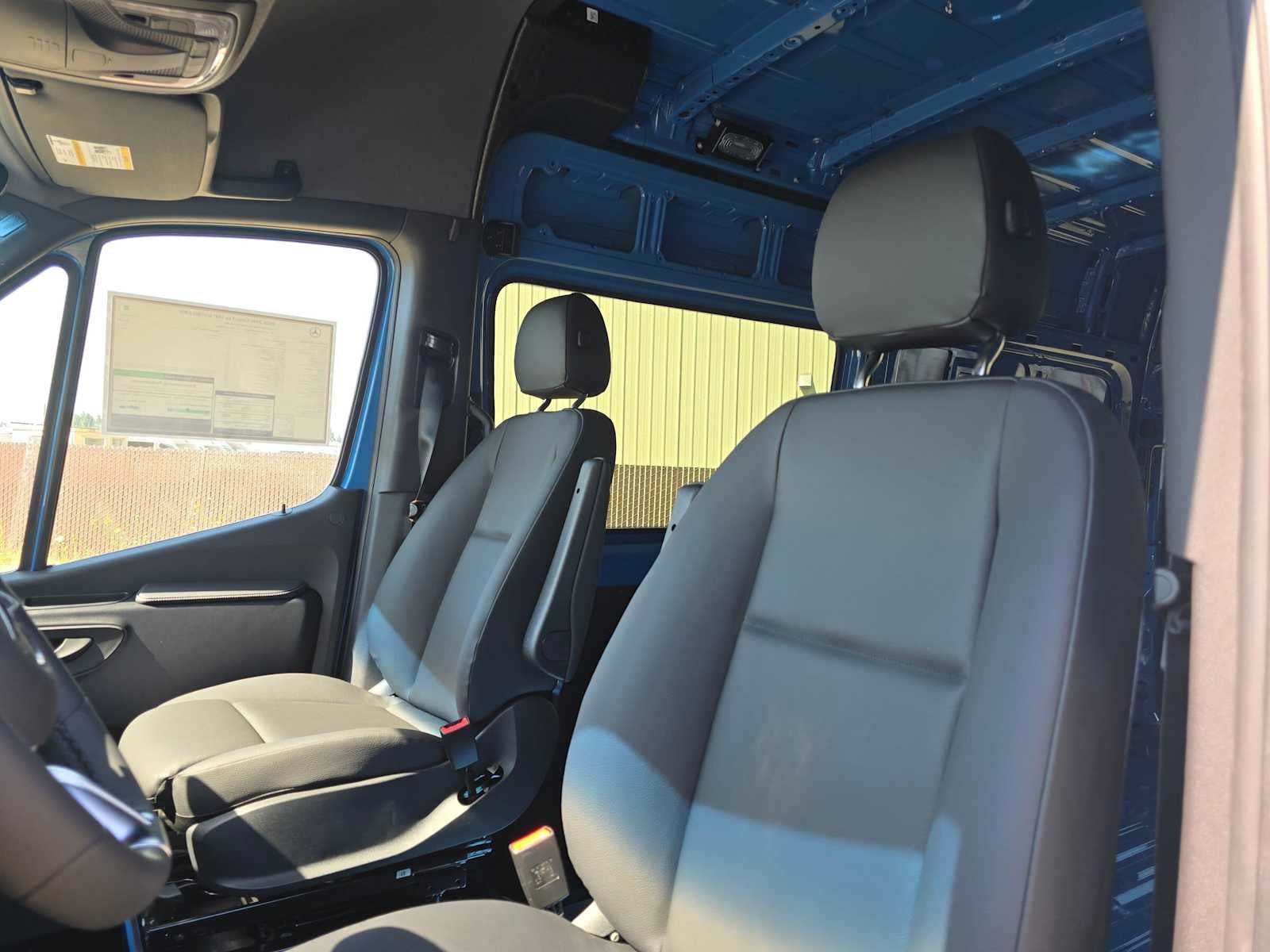 2026 Mercedes-Benz Sprinter 2500 Standard Roof I4 Diesel HO 144 AWD