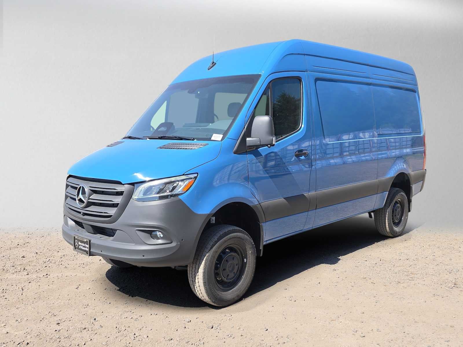 2026 Mercedes-Benz Sprinter 2500 Standard Roof I4 Diesel HO 144 AWD