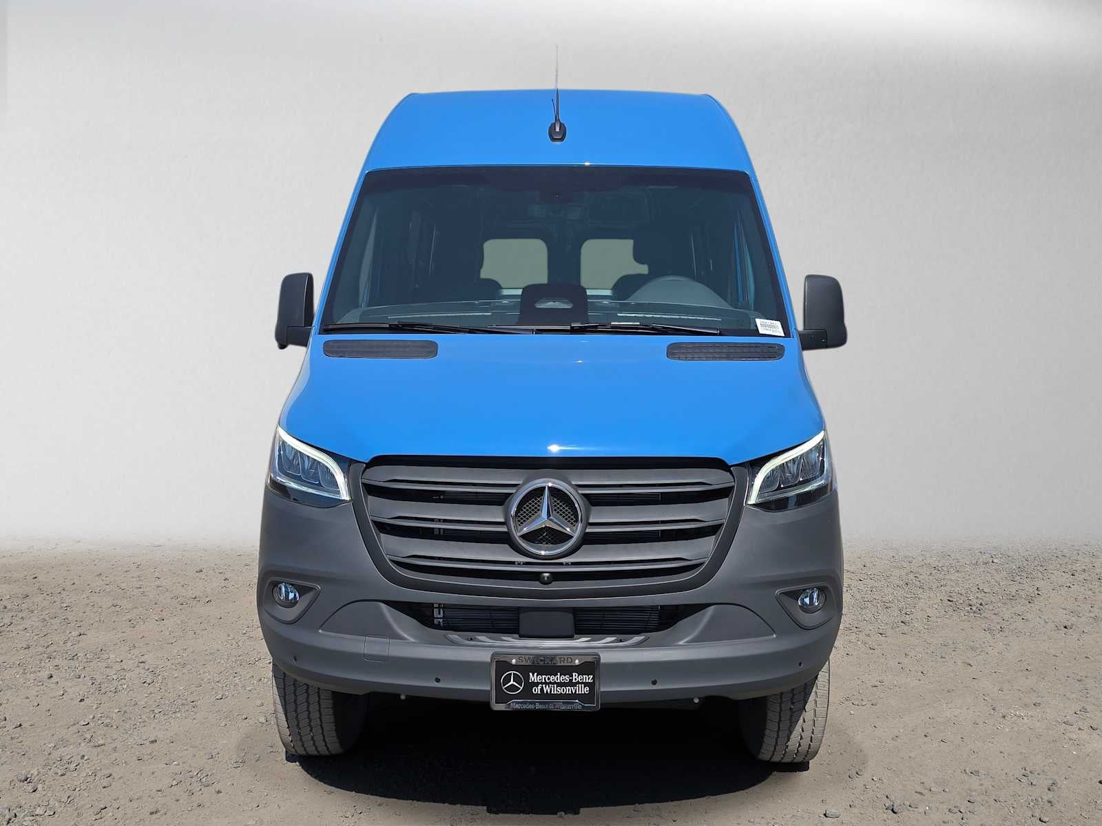 2026 Mercedes-Benz Sprinter 2500 Standard Roof I4 Diesel HO 144 AWD