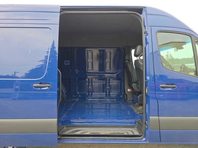 2026 Mercedes-Benz Sprinter 2500 Standard Roof I4 Diesel HO 144 AWD