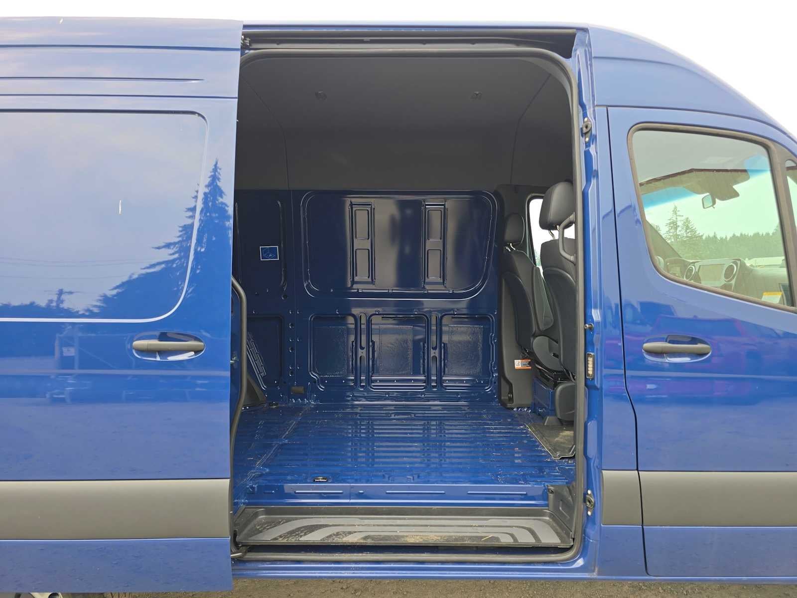 2026 Mercedes-Benz Sprinter 2500 Standard Roof I4 Diesel HO 144 AWD