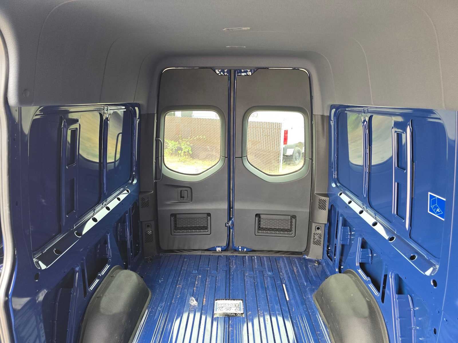 2026 Mercedes-Benz Sprinter 2500 Standard Roof I4 Diesel HO 144 AWD