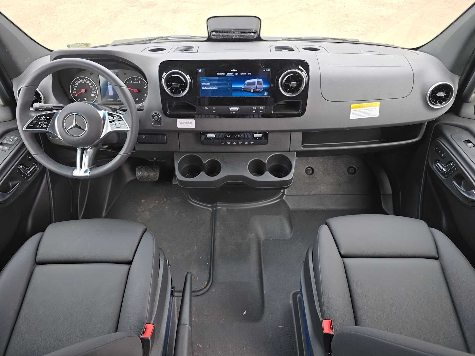 2026 Mercedes-Benz Sprinter 2500 Standard Roof I4 Diesel HO 144 AWD