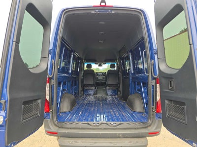 2026 Mercedes-Benz Sprinter 2500 Standard Roof I4 Diesel HO 144 AWD