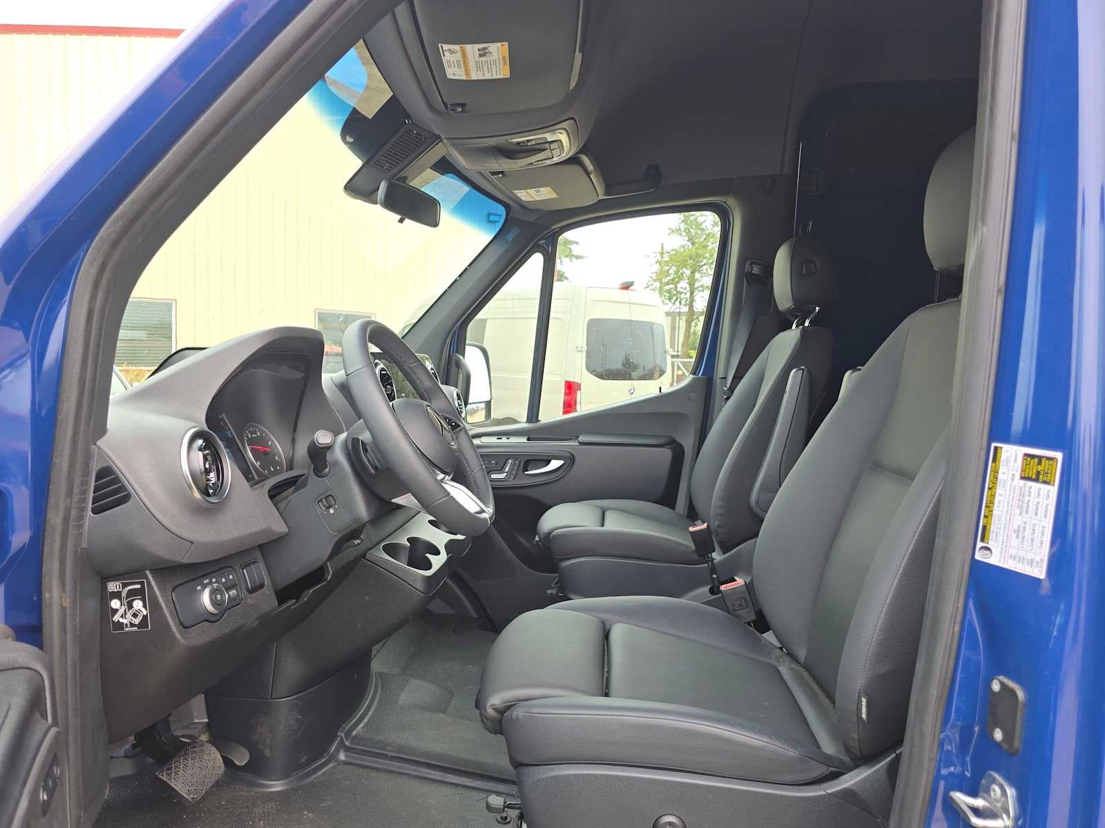 2026 Mercedes-Benz Sprinter 2500 Standard Roof I4 Diesel HO 144 AWD