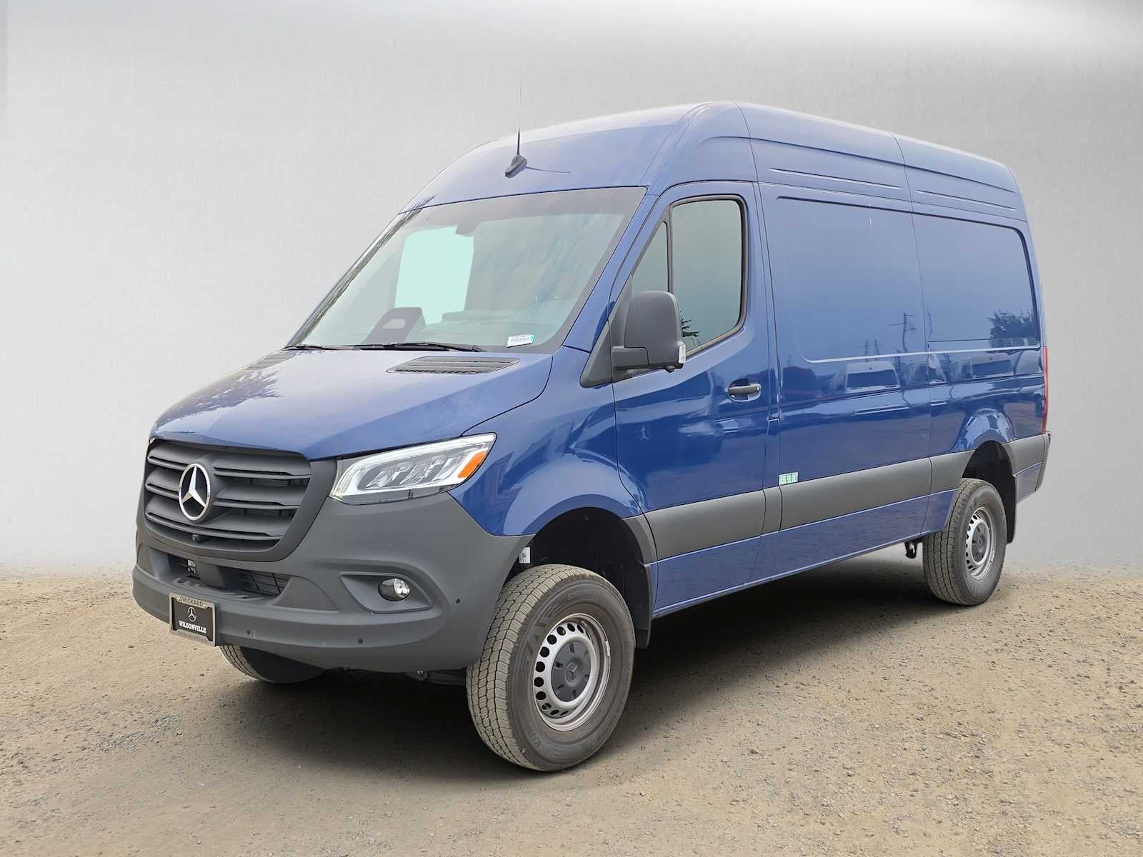2026 Mercedes-Benz Sprinter 2500 Standard Roof I4 Diesel HO 144 AWD