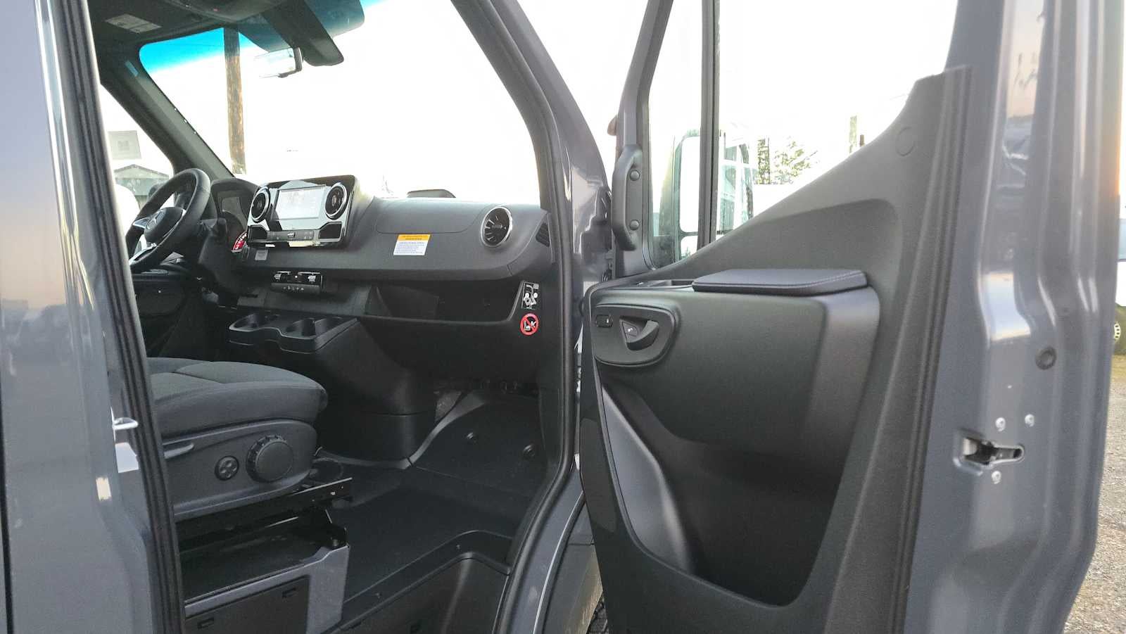 2026 Mercedes-Benz Sprinter 2500 Standard Roof I4 Diesel HO 144" AWD