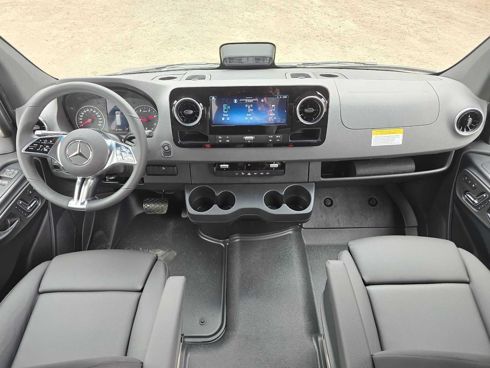 2026 Mercedes-Benz Sprinter 2500 Standard Roof I4 Diesel HO 144 AWD