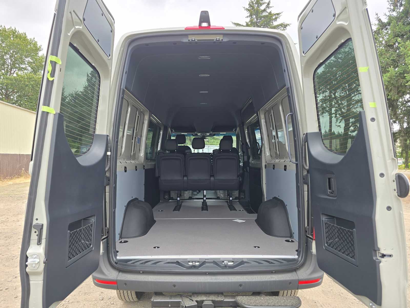 2026 Mercedes-Benz Sprinter 2500 Standard Roof I4 Diesel HO 144 AWD