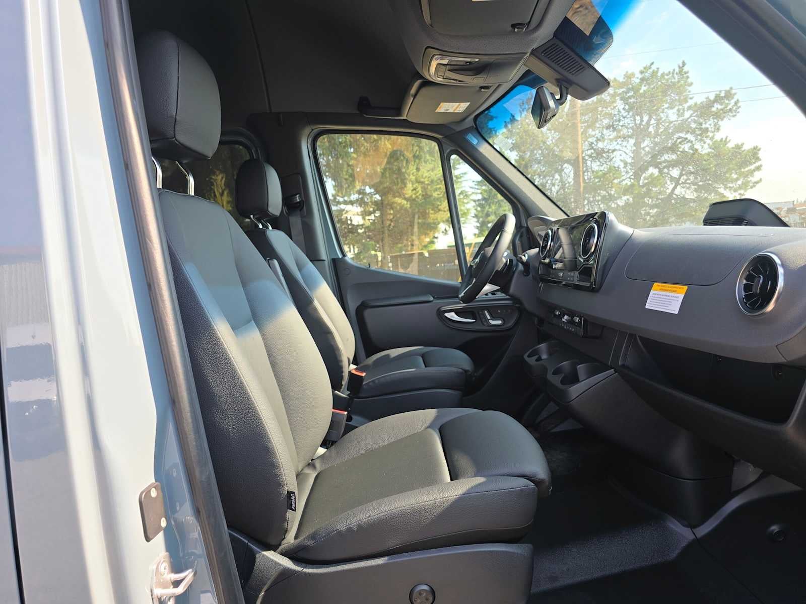 2026 Mercedes-Benz Sprinter 2500 Standard Roof I4 Diesel HO 144 AWD