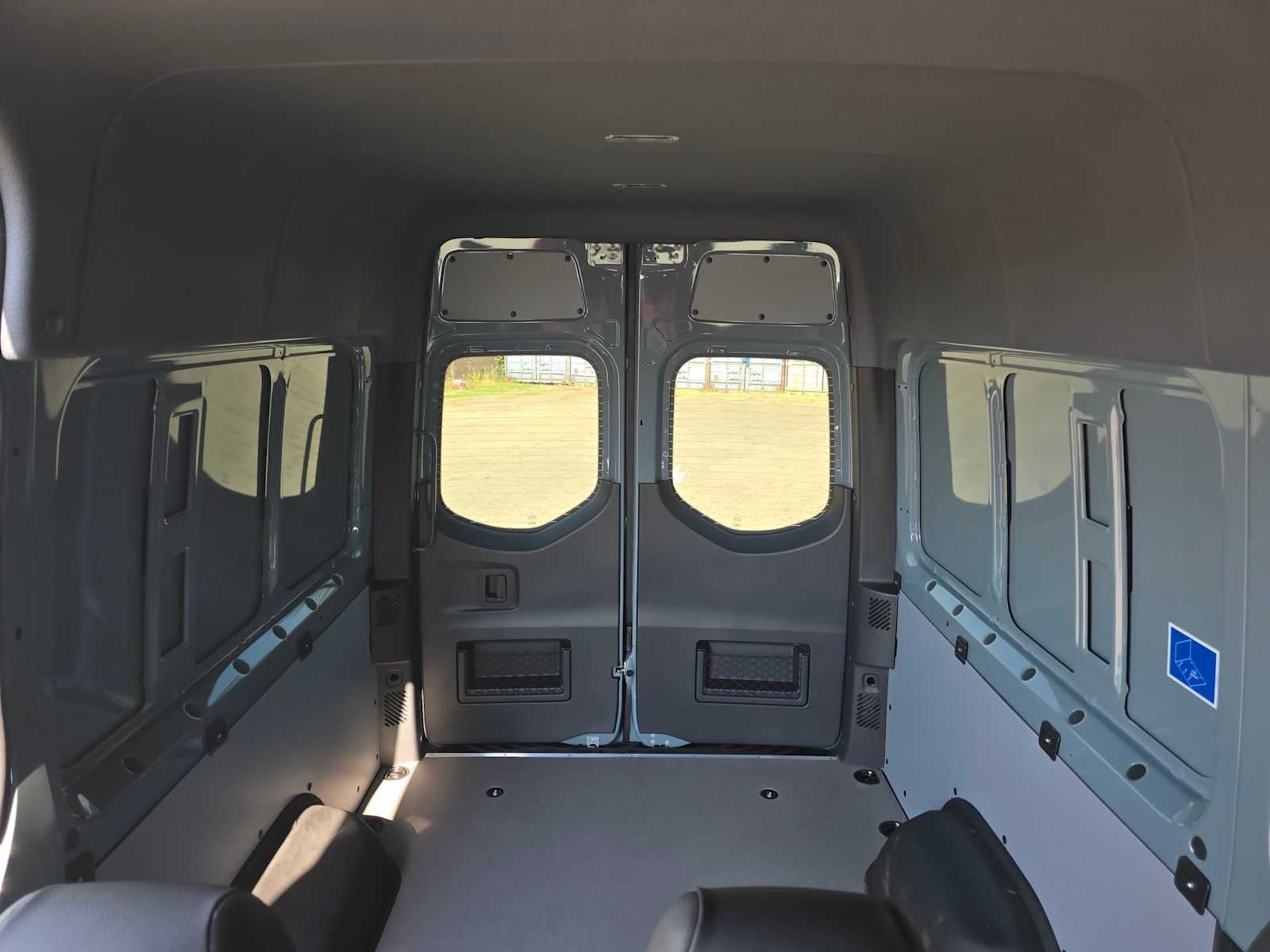 2026 Mercedes-Benz Sprinter 2500 Standard Roof I4 Diesel HO 144 AWD