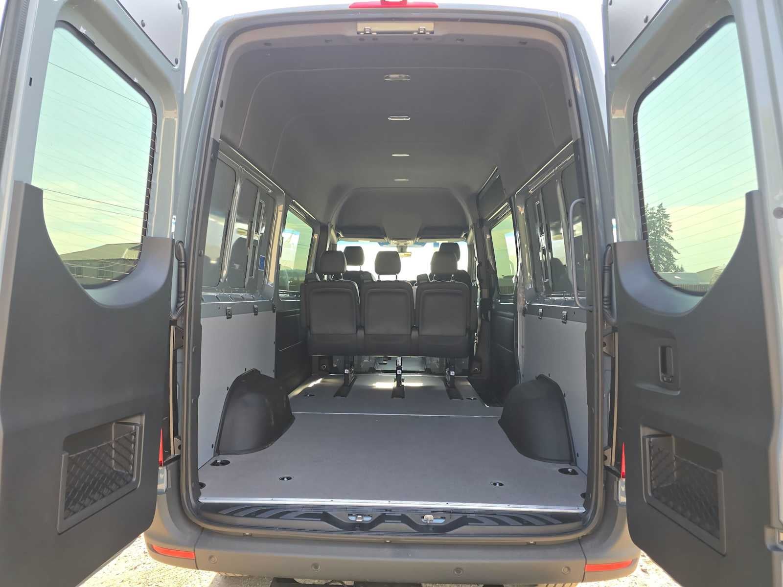 2026 Mercedes-Benz Sprinter 2500 Standard Roof I4 Diesel HO 144 AWD