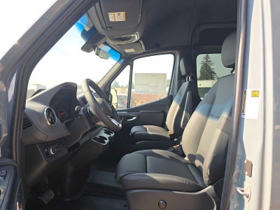 2026 Mercedes-Benz Sprinter 2500 Standard Roof I4 Diesel HO 144 AWD