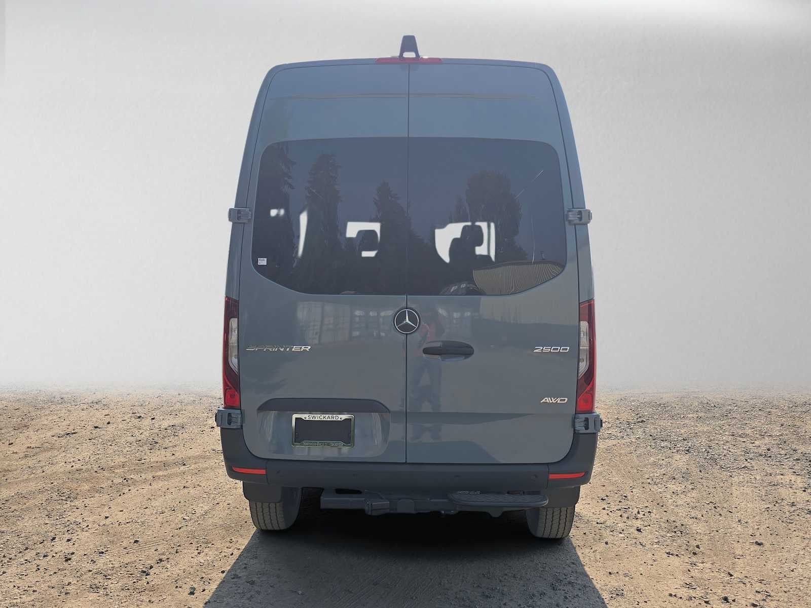2026 Mercedes-Benz Sprinter 2500 Standard Roof I4 Diesel HO 144 AWD