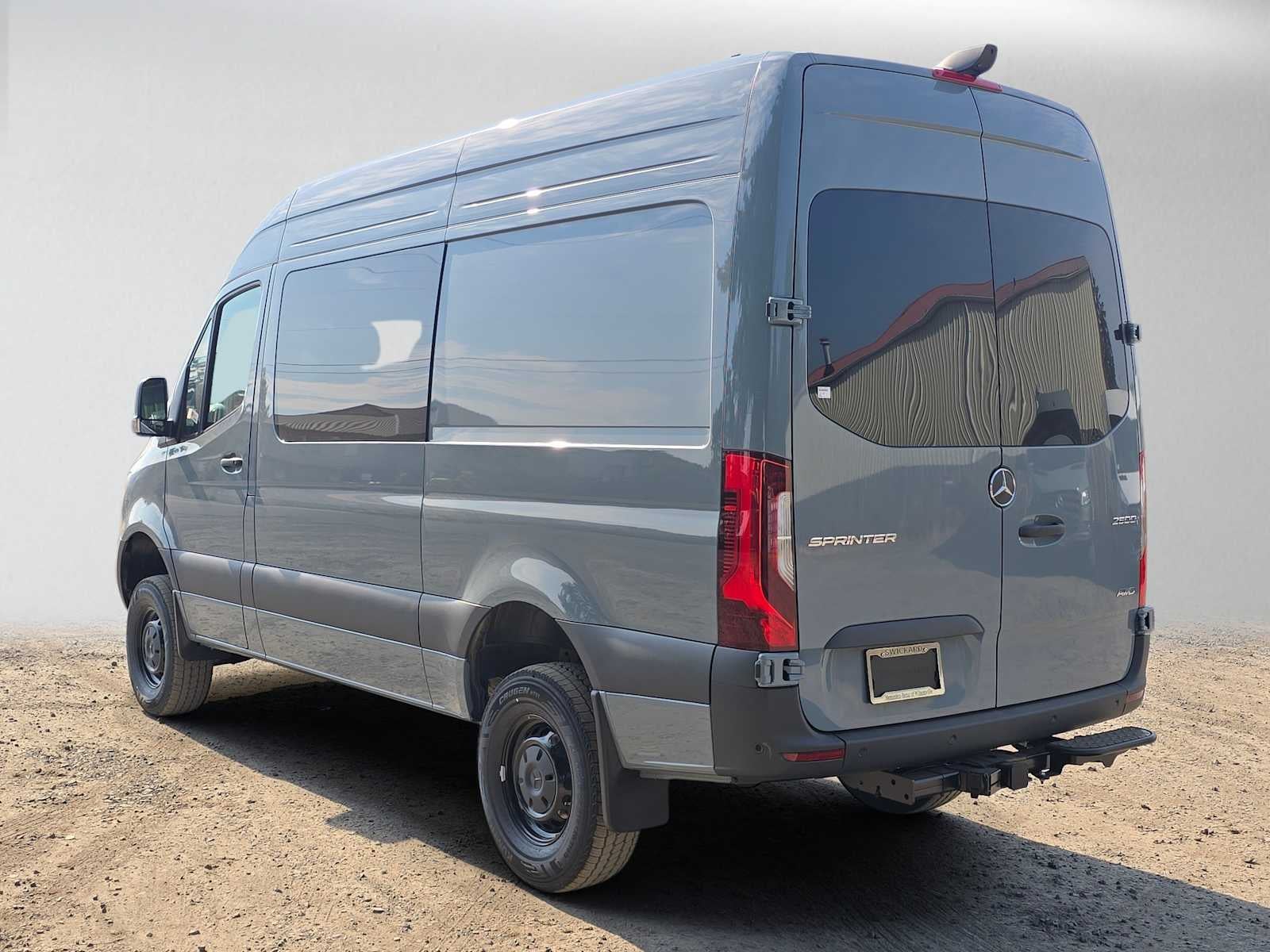 2026 Mercedes-Benz Sprinter 2500 Standard Roof I4 Diesel HO 144 AWD
