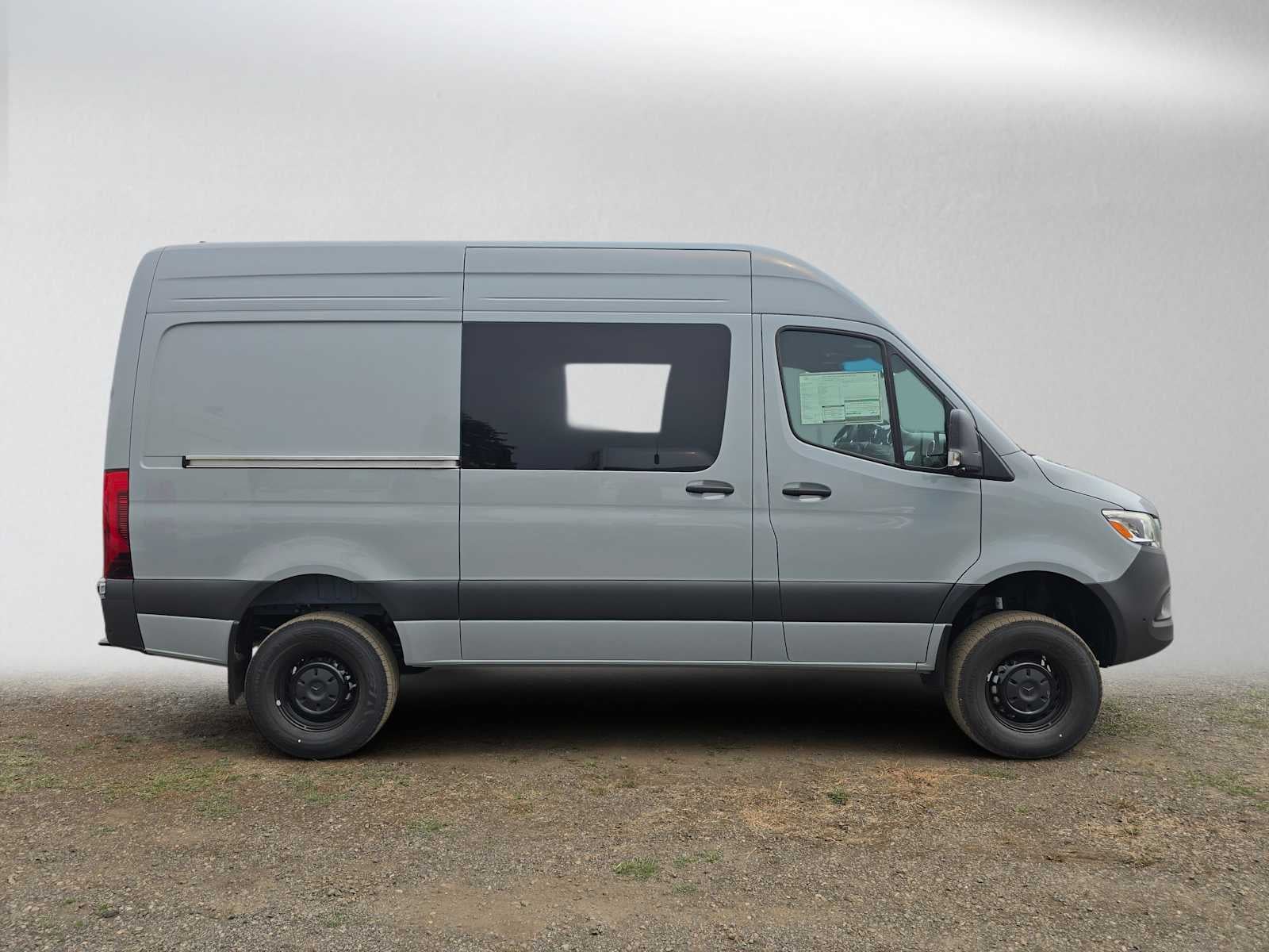 2026 Mercedes-Benz Sprinter 2500 Standard Roof I4 Diesel HO 144 AWD