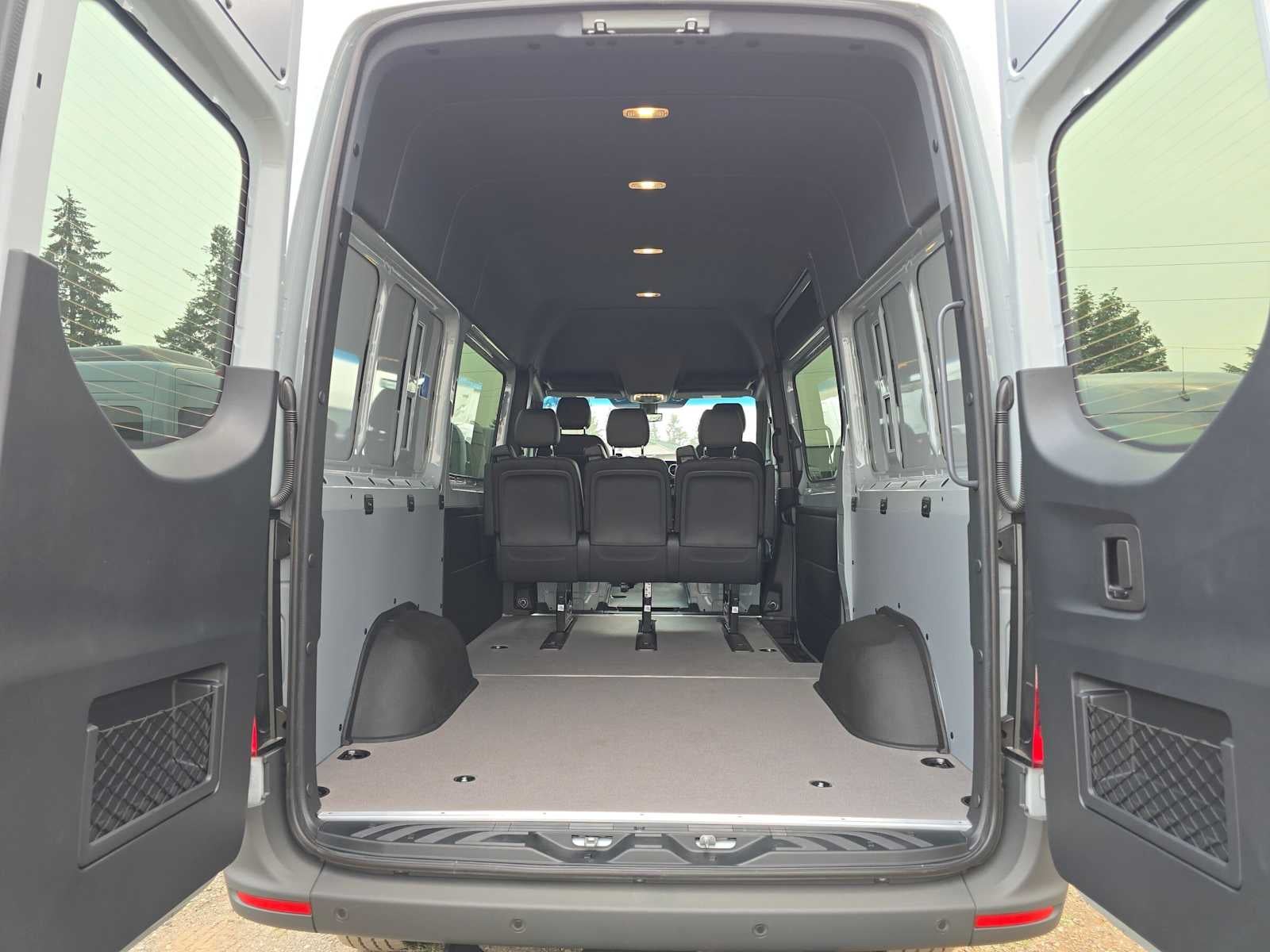 2026 Mercedes-Benz Sprinter 2500 Standard Roof I4 Diesel HO 144 AWD