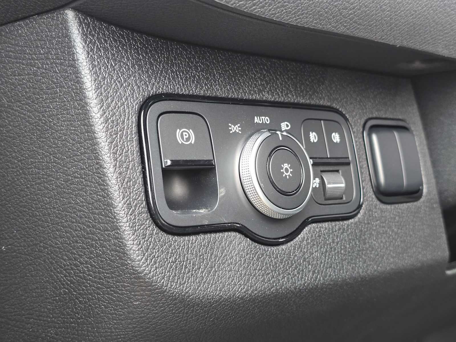 2026 Mercedes-Benz Sprinter 2500 Standard Roof I4 Diesel HO 144 AWD