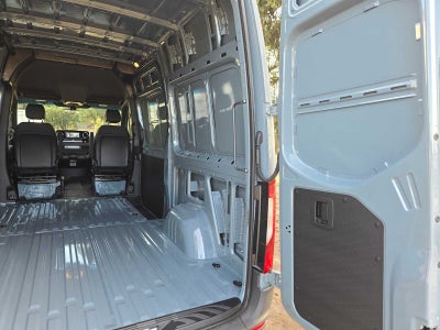 2026 Mercedes-Benz Sprinter Cargo 2500 Standard Roof I4 Diesel HO 144 AWD