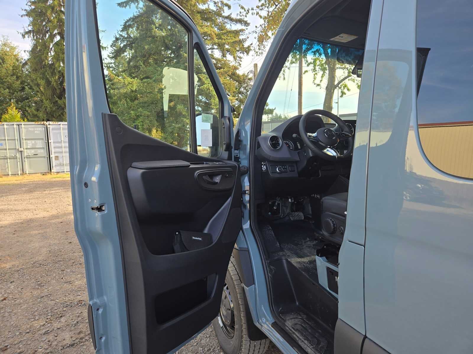 2026 Mercedes-Benz Sprinter Cargo 2500 Standard Roof I4 Diesel HO 144 AWD