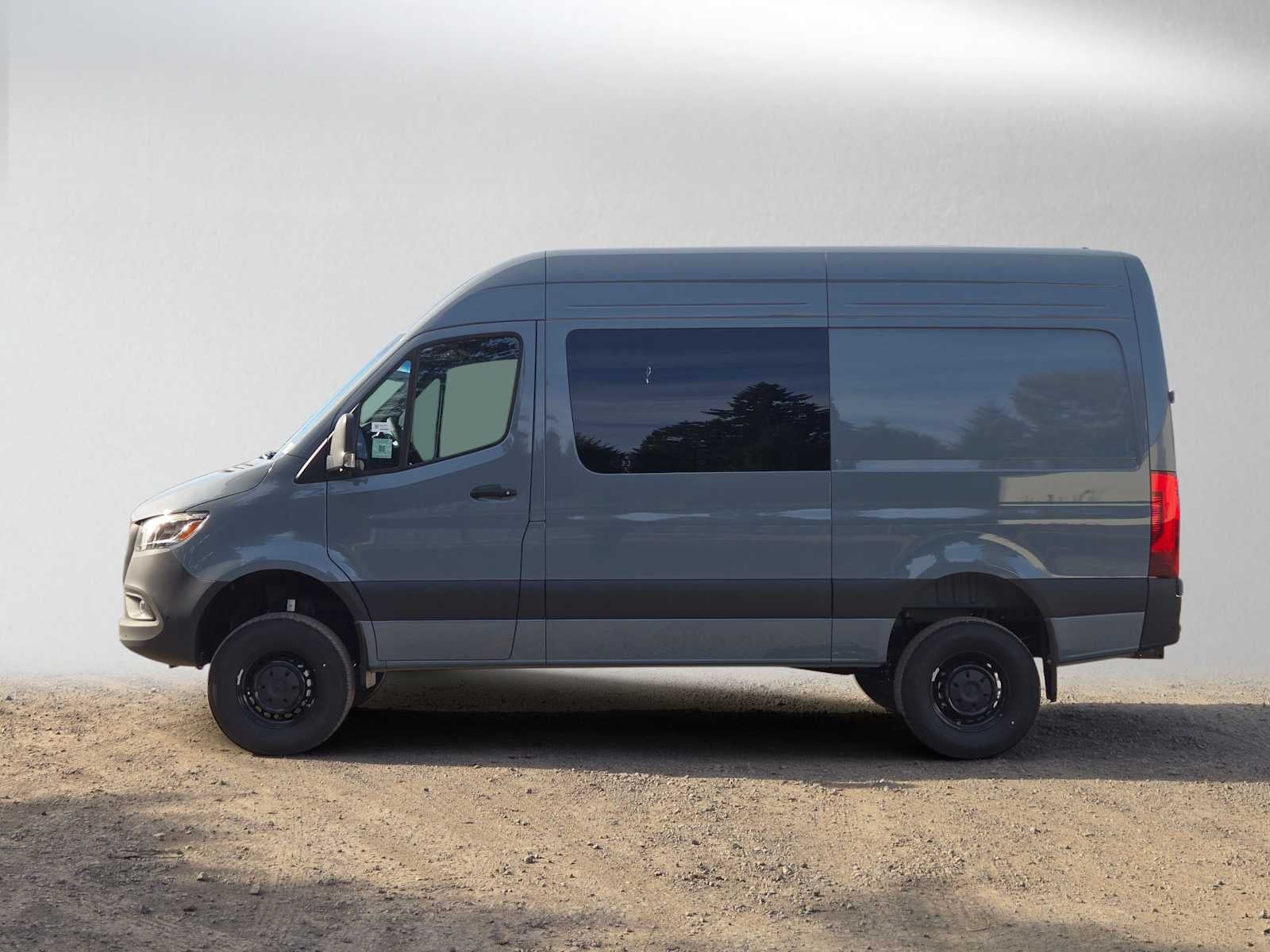 2026 Mercedes-Benz Sprinter Cargo 2500 Standard Roof I4 Diesel HO 144 AWD