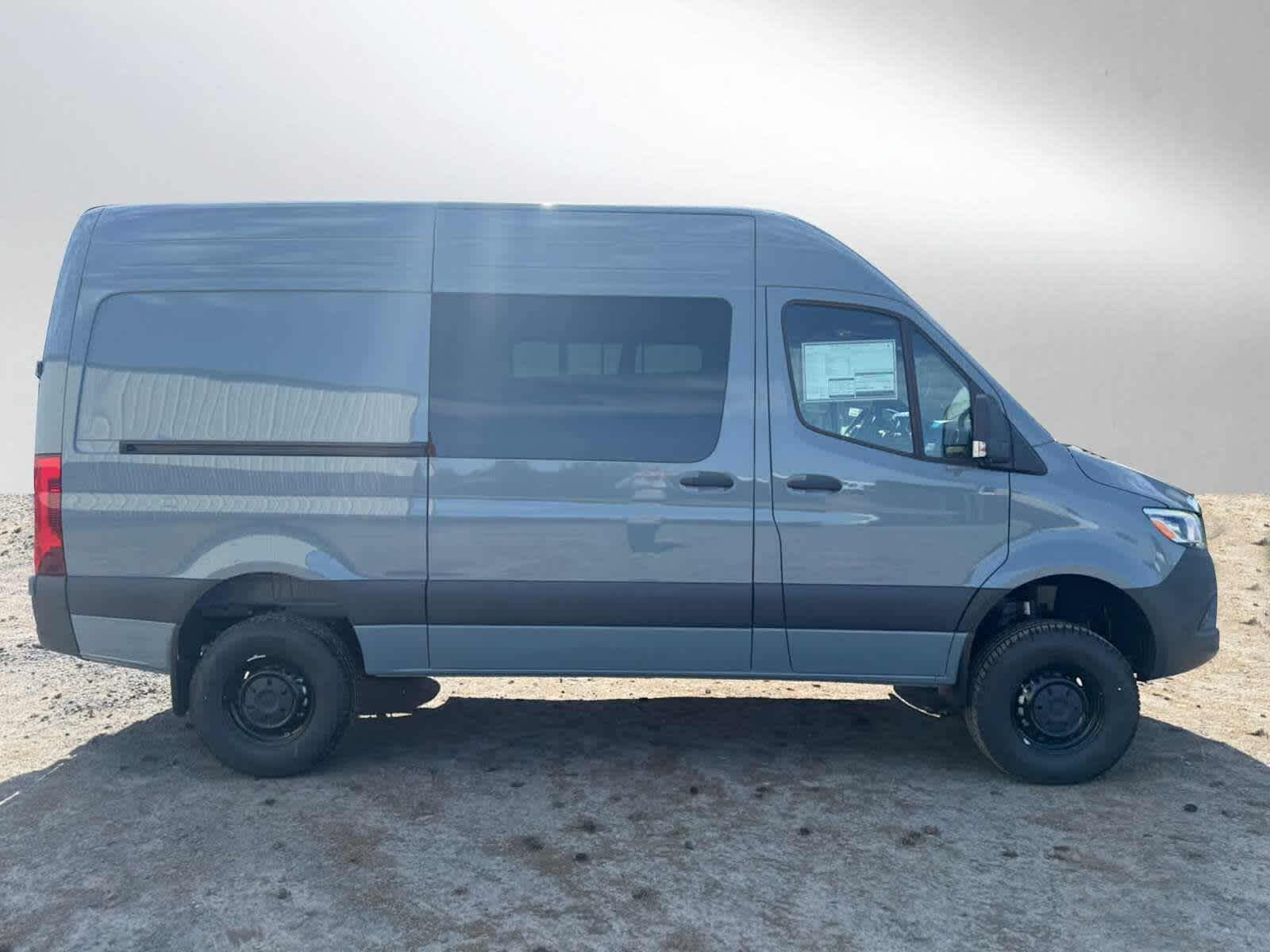 2026 Mercedes-Benz Sprinter 2500 Standard Roof I4 Diesel HO 144 AWD