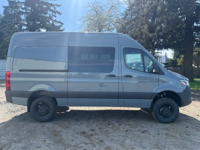 2026 Mercedes-Benz Sprinter 2500 Standard Roof I4 Diesel HO 144 AWD
