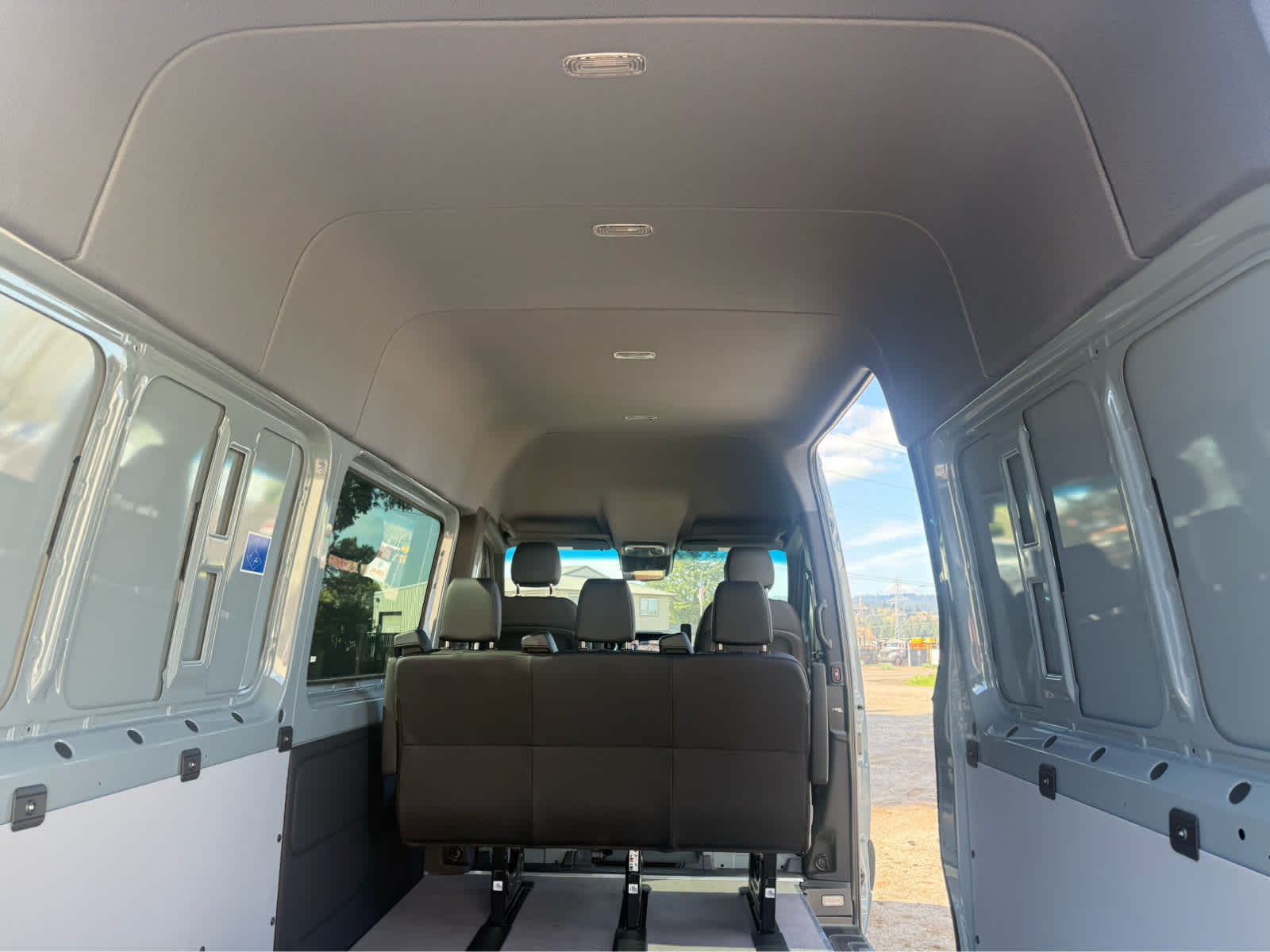 2026 Mercedes-Benz Sprinter 2500 Standard Roof I4 Diesel HO 144 AWD