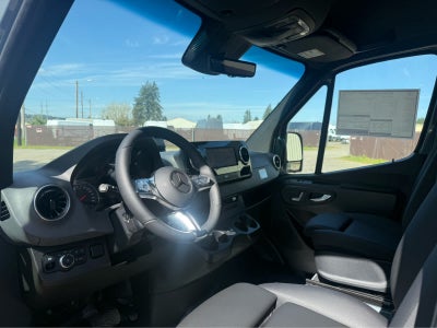 2026 Mercedes-Benz Sprinter 2500 Standard Roof I4 Diesel HO 144 AWD