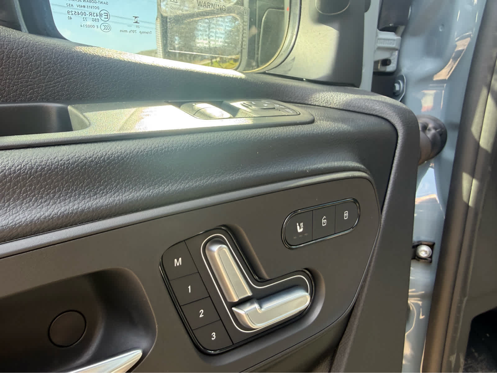 2026 Mercedes-Benz Sprinter 2500 Standard Roof I4 Diesel HO 144 AWD